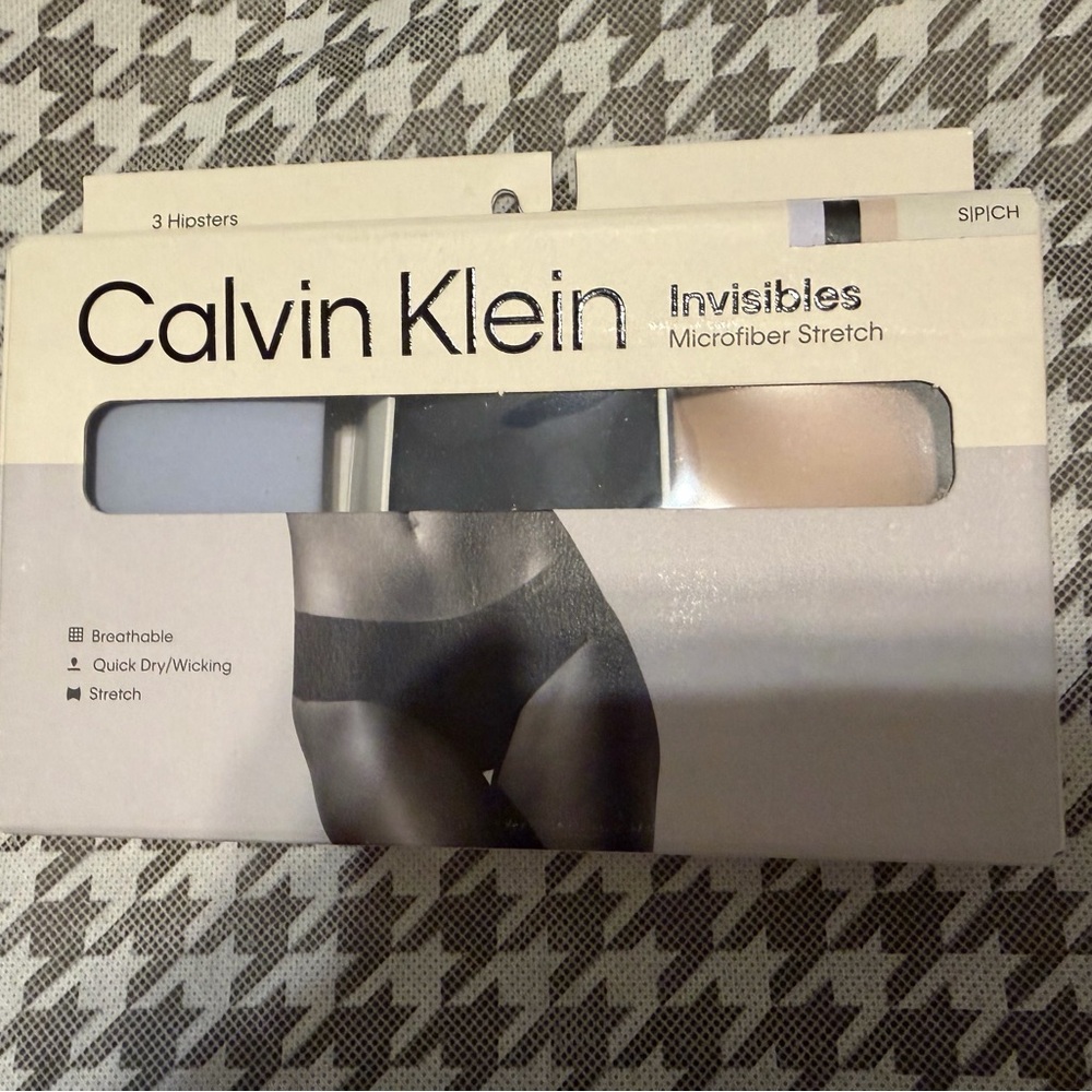 Calvin Klein Women’s Invisible Hipster Underwear 3-pack size M